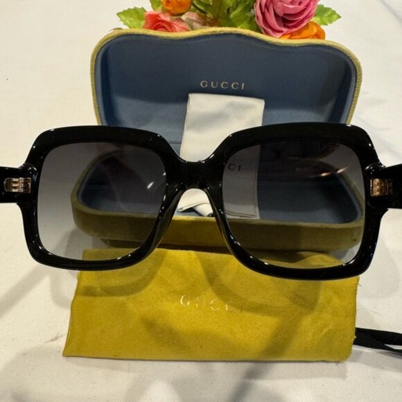 Authentic Gucci sunglasses - Picture 7 of 13